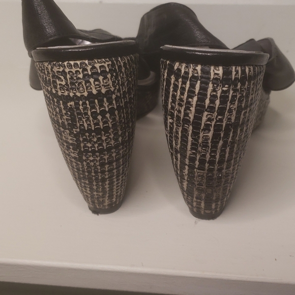 Botkier Leather  Women's Platform Wedges Sz 40 - Picture 5 of 7